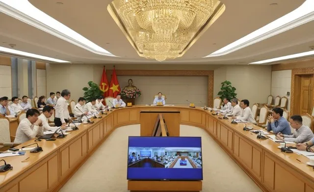 Phó Thủ tướng Thường trực khẳng định sẵn sàng làm việc với các bộ, ngành, địa phương về từng dự án cụ thể để xử lý ngay những vấn đề vướng mắc thuộc thẩm quyền của Chính phủ, Thủ tướng Chính phủ - Ảnh: VGP.