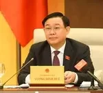 Chủ tịch Quốc hội Vương Đình Huệ phát biểu tại phiên họp.