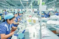 Xuất khẩu dệt may quý I/2026 tăng trưởng nhưng chỉ là mức tăng nhẹ 1,95%, phản ánh cầu thị trường phục hồi chậm.